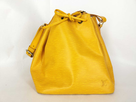 LOUIS VUITTON Epi Petit Noe Z8300 Shoulder Bag