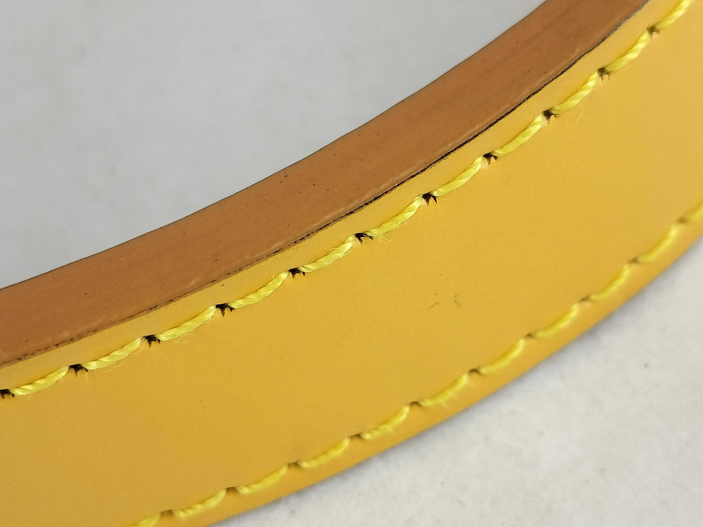 LOUIS VUITTON Epi Petit Noe Z8300 Shoulder Bag