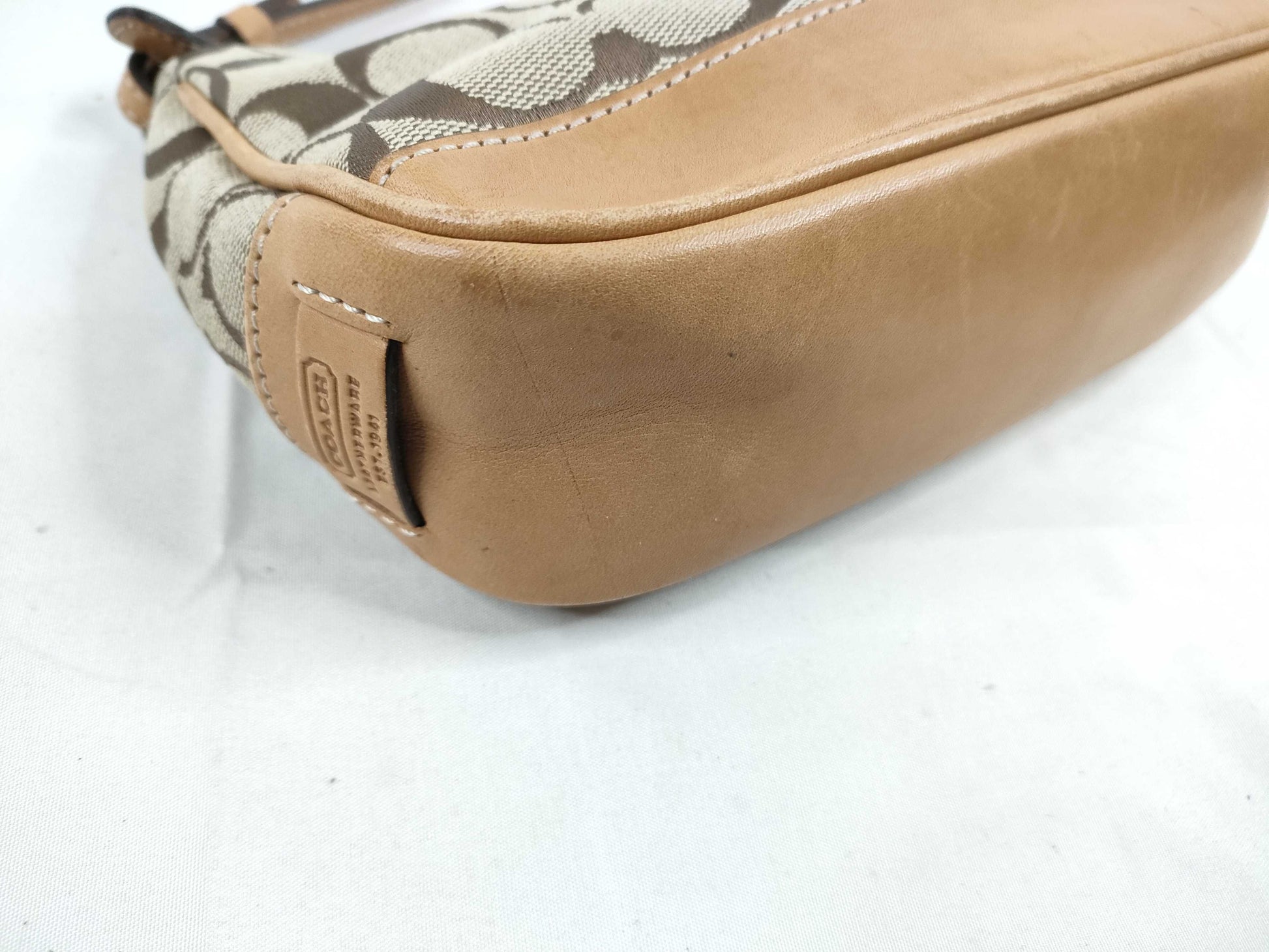 COACH shoulder pouch shoulder bag