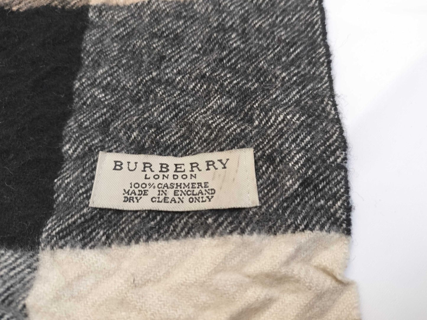 BURBERRY Scarf
