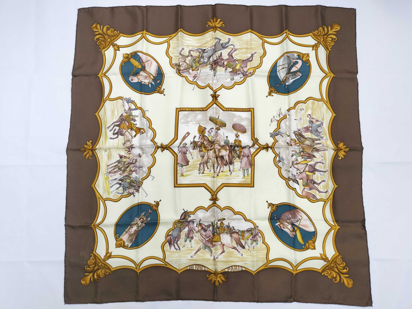 HERMES Carre HERMES Carre 90 Brown Scarf