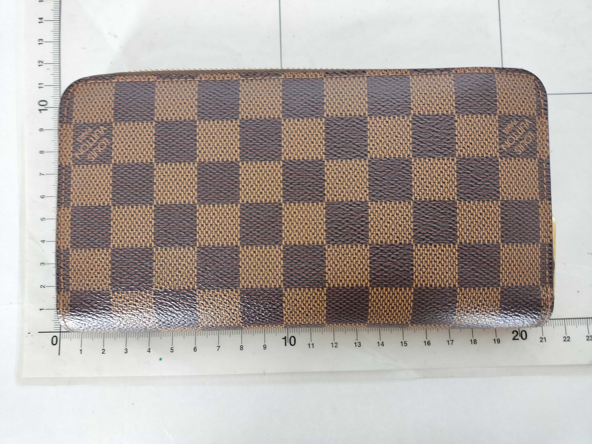 LOUIS VUITTON Damier Zippy Wallet N41661 MI1113 Wallet