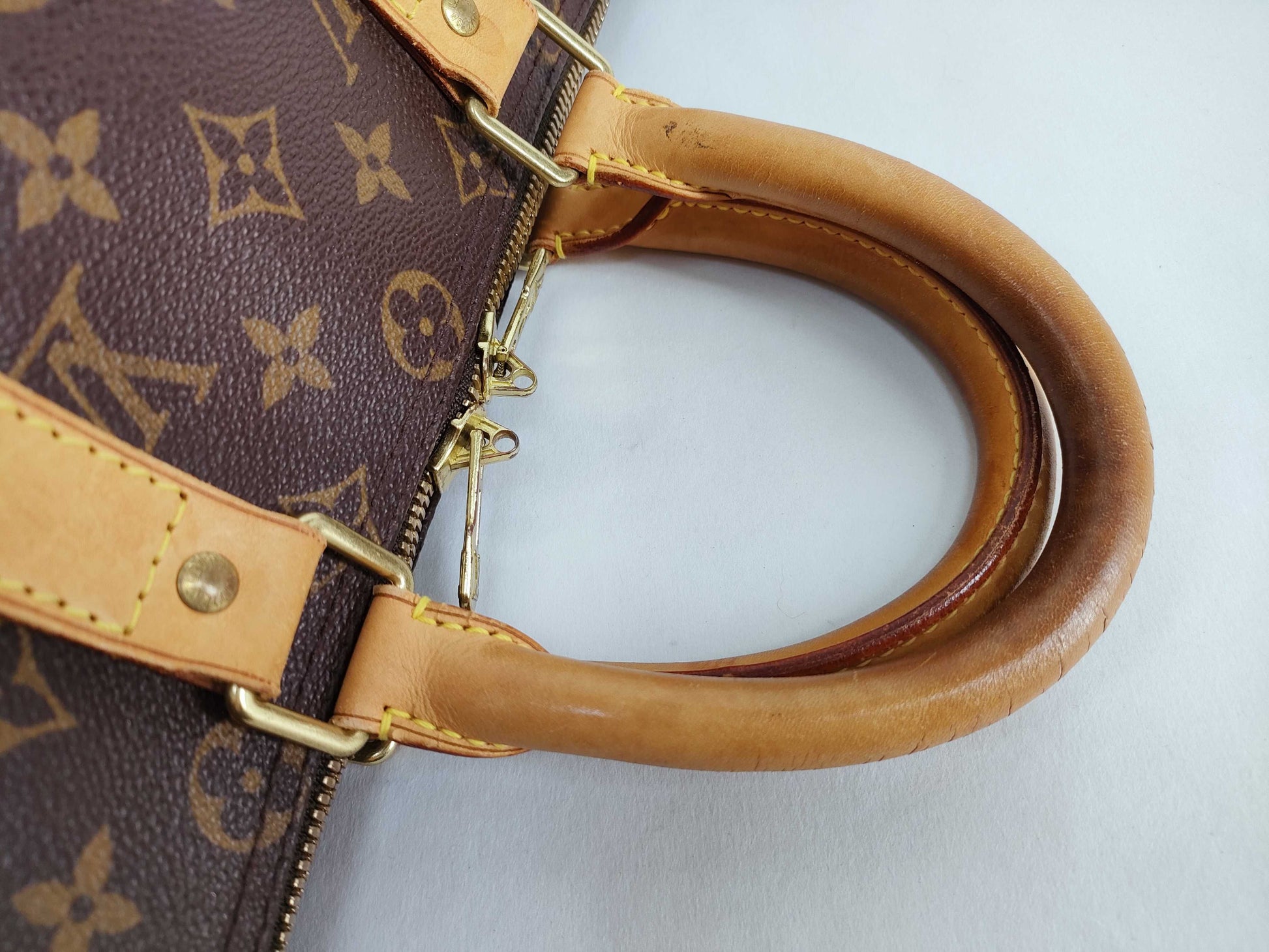 LOUIS VUITTON Monogram Louis Vuitton Monogram Keepall Bandouliere Boston Handbag Boston Bag