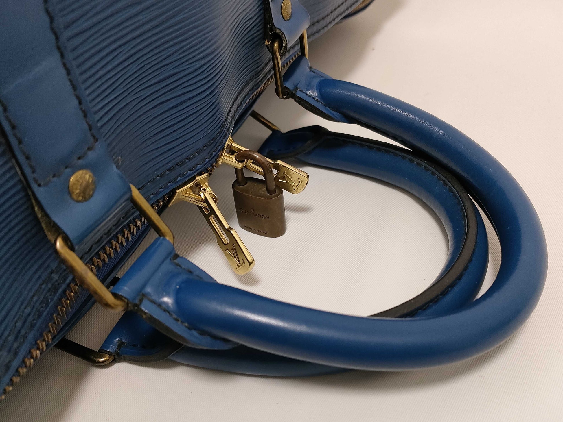 LOUIS VUITTON Epi Louis Vuitton Keepall 45 Boston Handbag Boston Bag