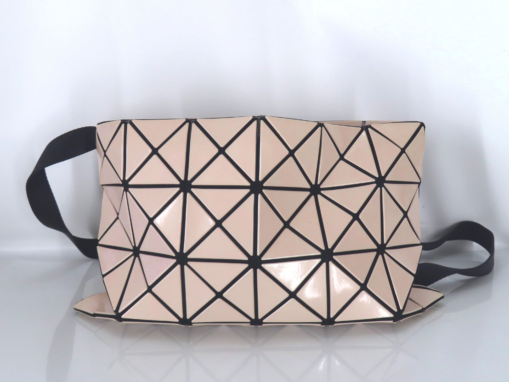 ISSEY MIYAKE ISSEY MIYAKE BAOBAO Shoulder Bag