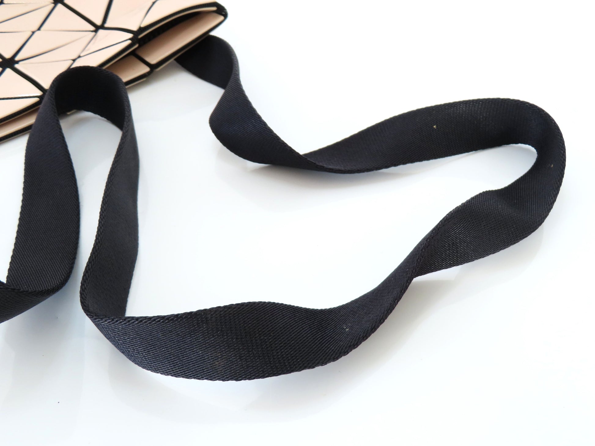 ISSEY MIYAKE ISSEY MIYAKE BAOBAO Shoulder Bag