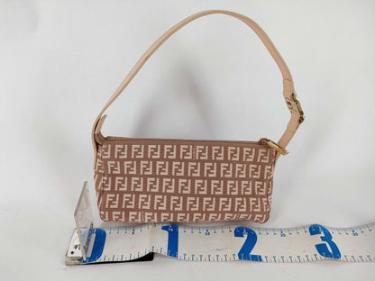 FENDI Mamma Fendi Zucchino Pink One-Shoulder Accessory Pouch Handbag