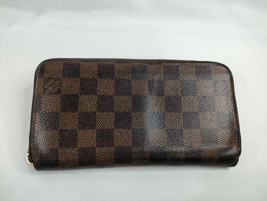 LOUIS VUITTON Damier Zippy Wallet
