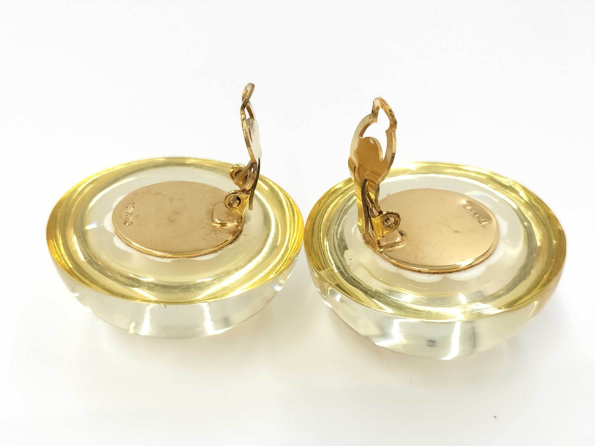 CHANEL engraved camellia and clover large earrings