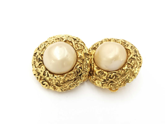 CHANEL 93A Lava Coco Mark Pearl Earrings