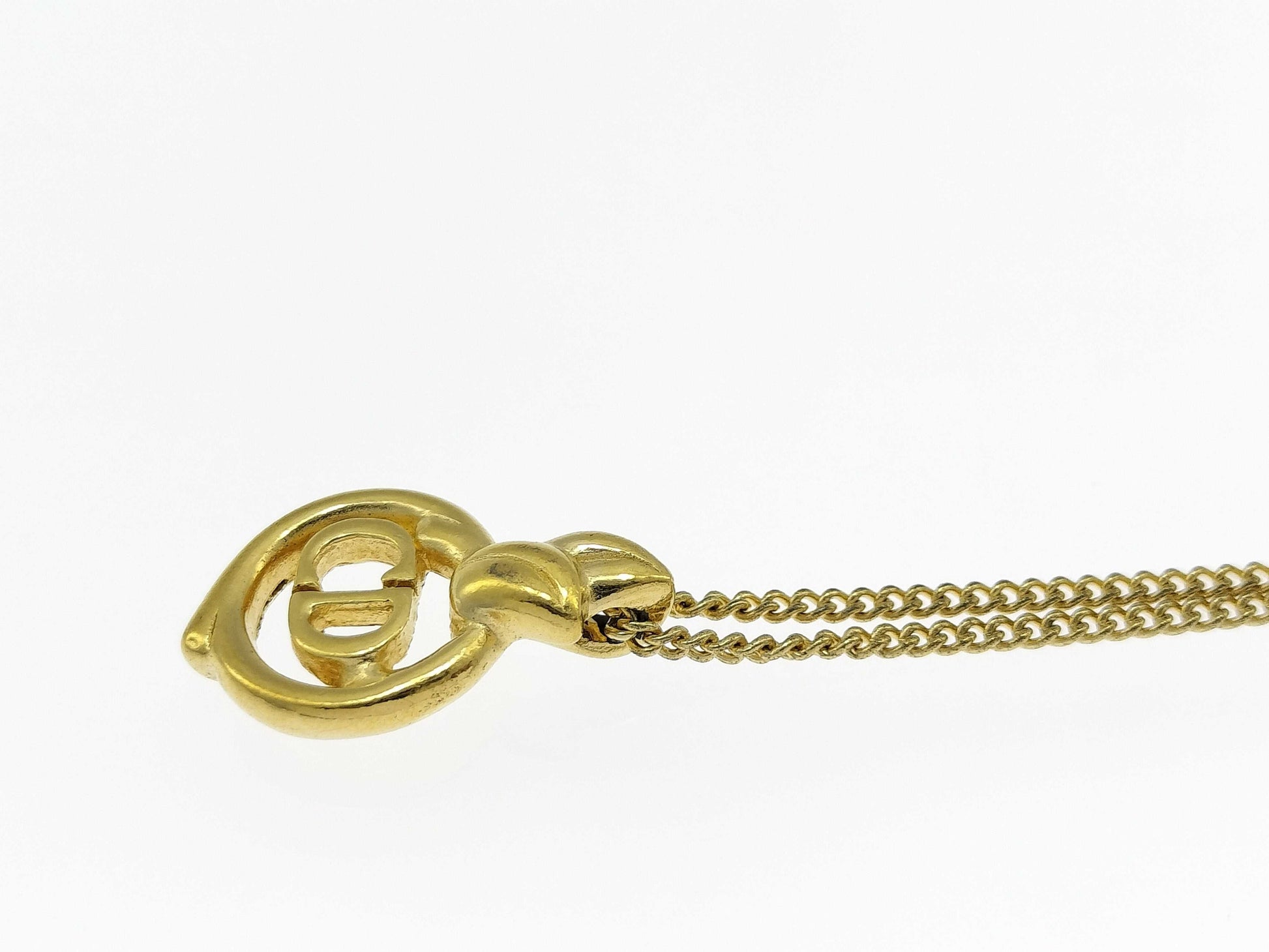 Dior Circle Logo Leaf Necklace