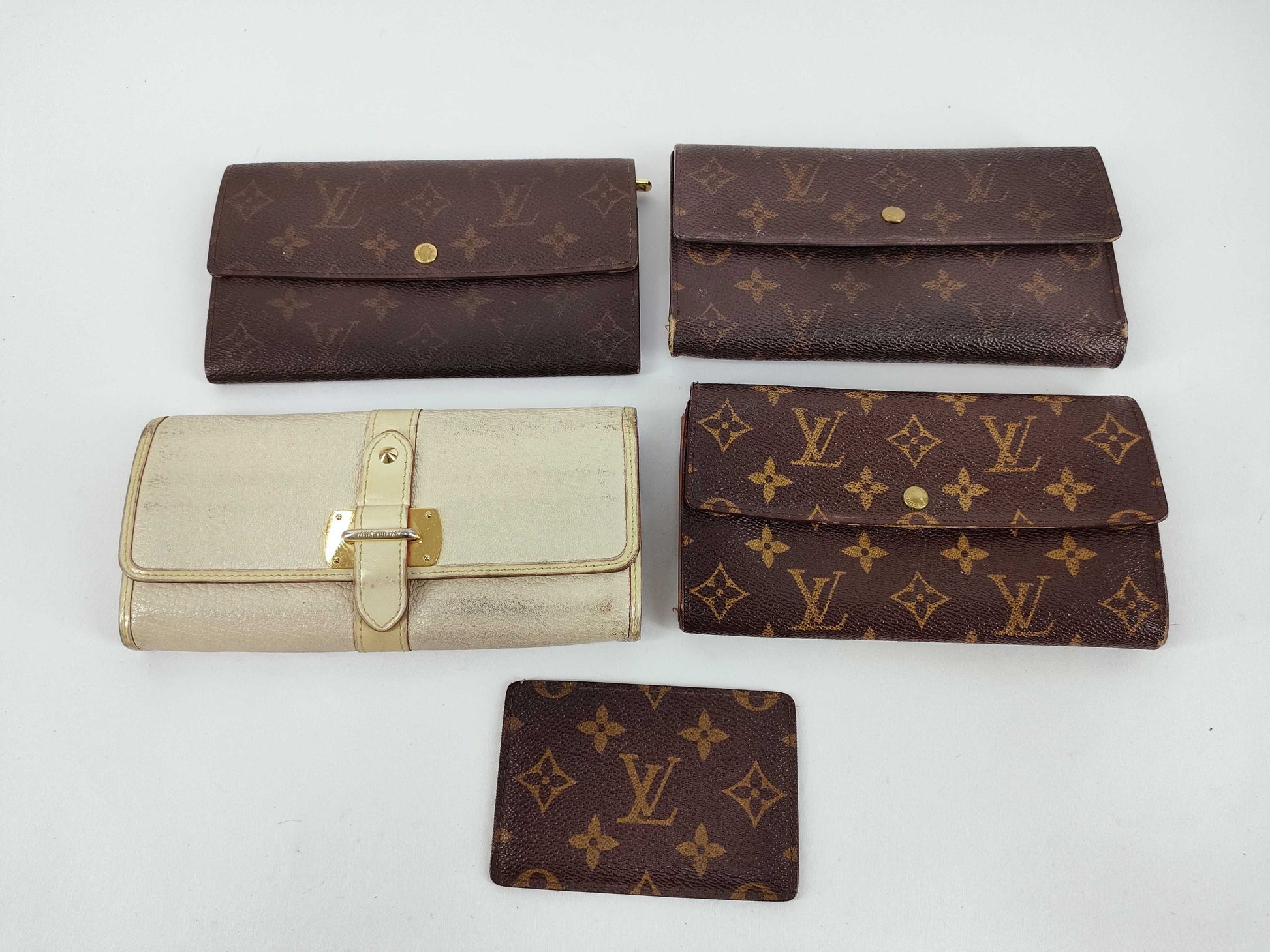 LOUIS VUITTON Monogram Louis Vuitton Wallets and Other Items - Set of 5 Louis Vuitton Wallets