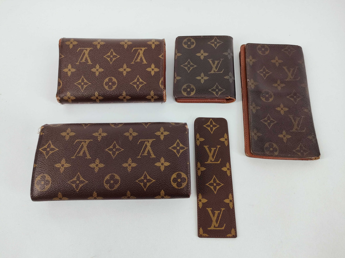 LOUIS VUITTON Monogram Louis Vuitton Wallet Set of 5 Louis Vuitton Wallets