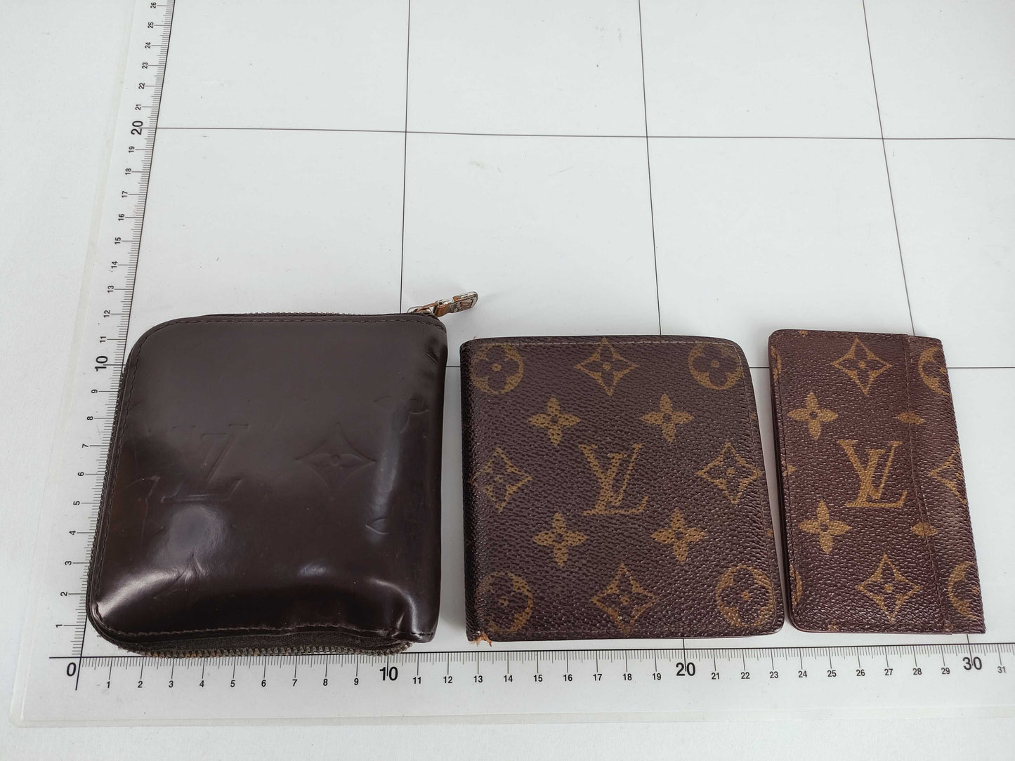 LOUIS VUITTON Monogram Louis Vuitton Wallets and Other Items - Set of 5 Louis Vuitton Wallets