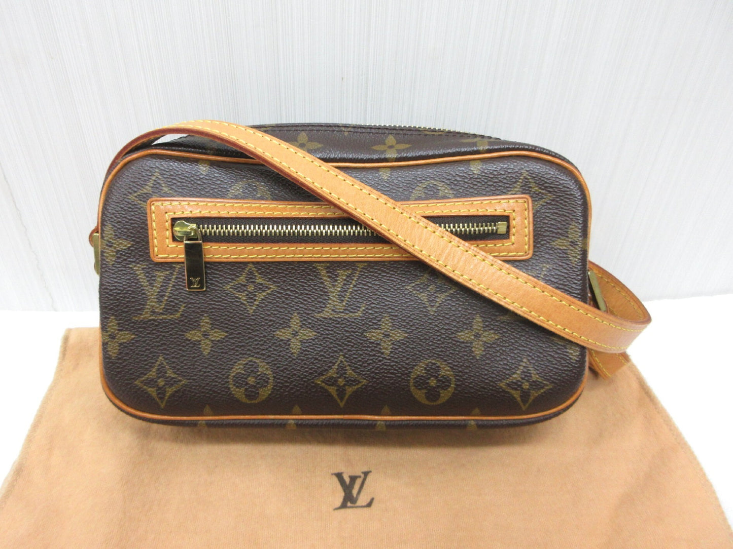 LOUIS VUITTON LOUIS VUITTON Louis Vuitton Monogram M51183 Pochette Cite Shoulder Bag MI0072 Shoulder Bag