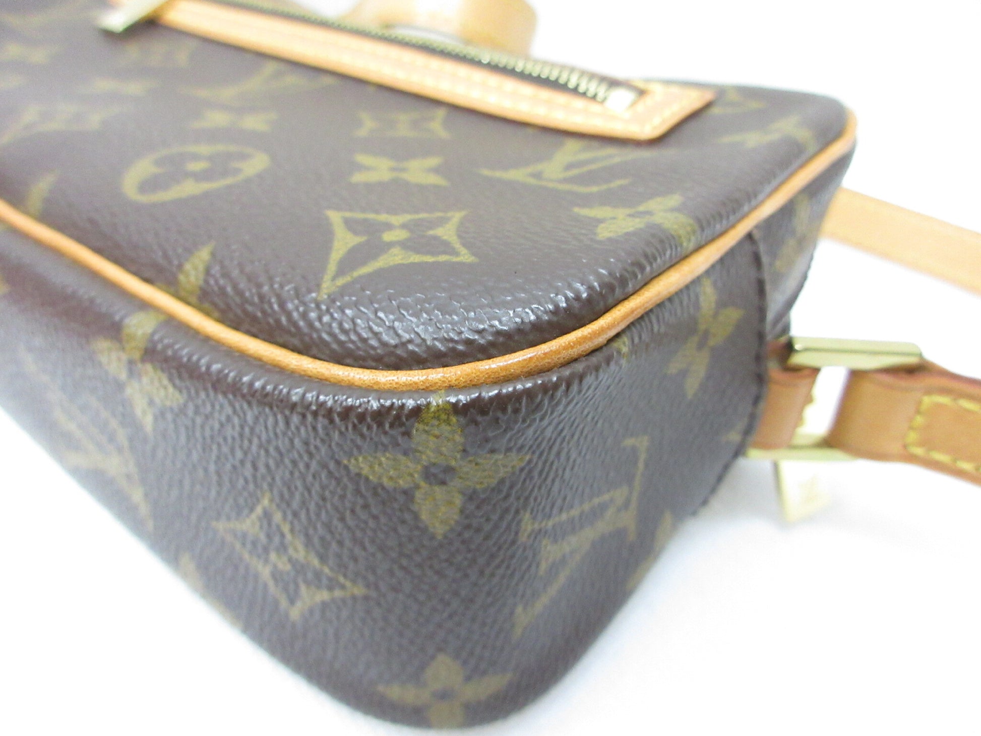 LOUIS VUITTON LOUIS VUITTON Louis Vuitton Monogram M51183 Pochette Cite Shoulder Bag MI0072 Shoulder Bag