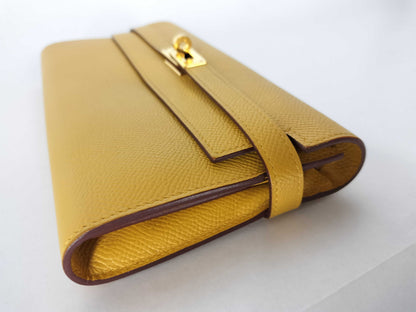 HERMES Kelly Wallet, Epson, C Stamp, Jaune Ambre, Gold Hardware