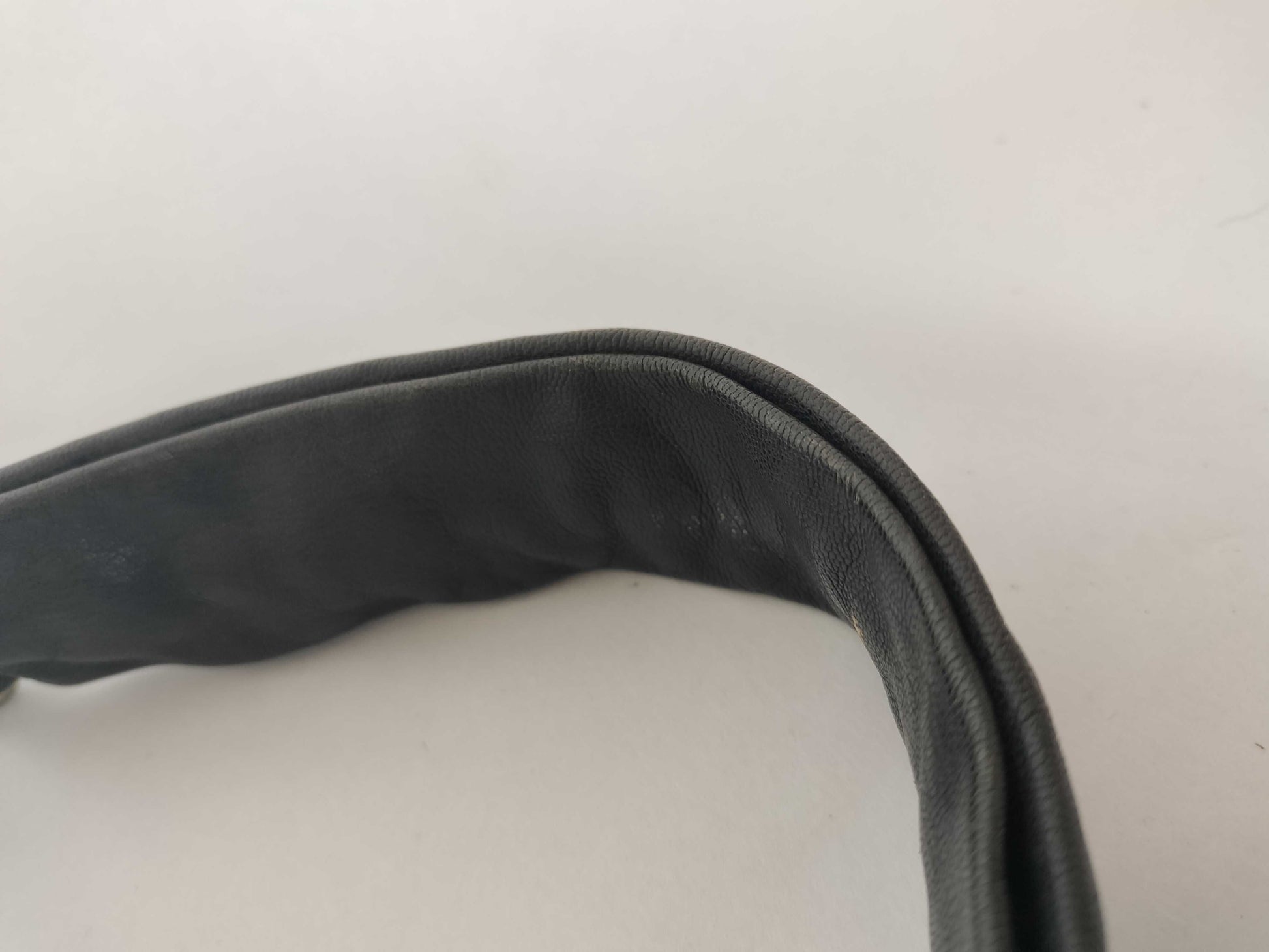 Yves Saint Laurent Suede Saint Tropez Shoulder Bag 122245 Shoulder Bag