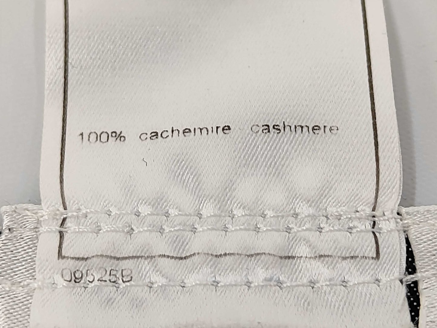 CHANEL 00C Cashmere Knit Cropped Cardigan P15016 Gray 42 Cardigan