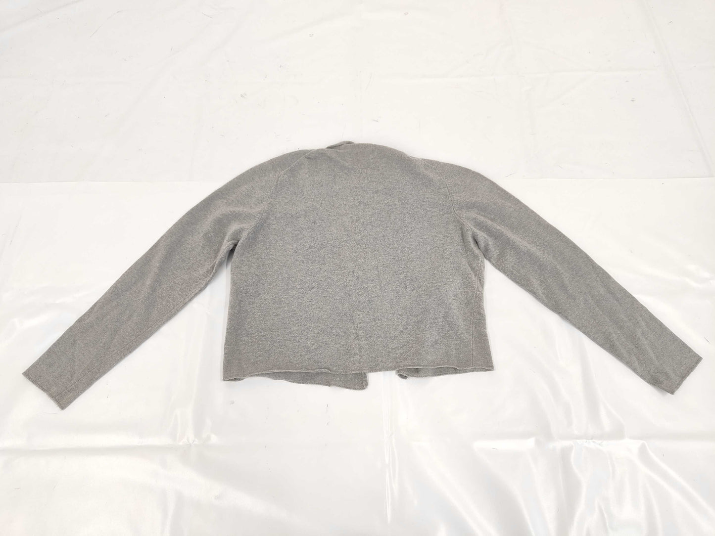 CHANEL 00C Cashmere Knit Cropped Cardigan P15016 Gray 42 Cardigan