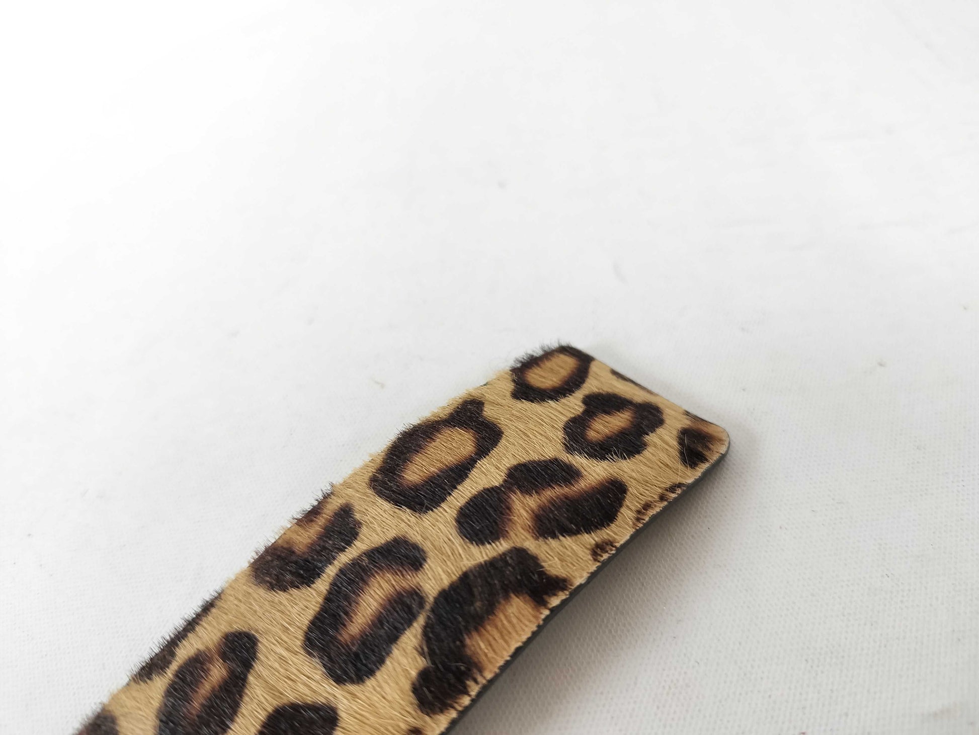Roger Vivier ponytail leopard print belt