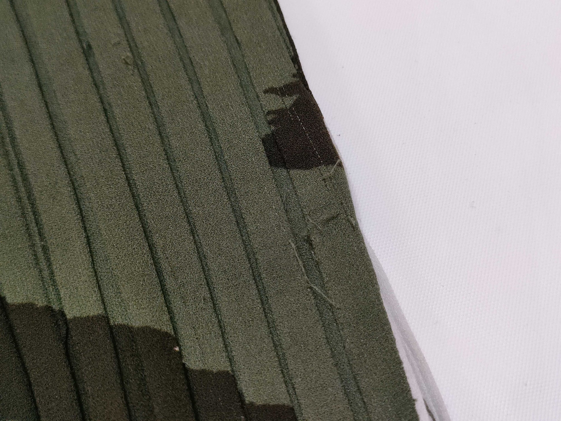 ISSEY MIYAKE All-Over Print Buttonless Cardigan IM21FO636