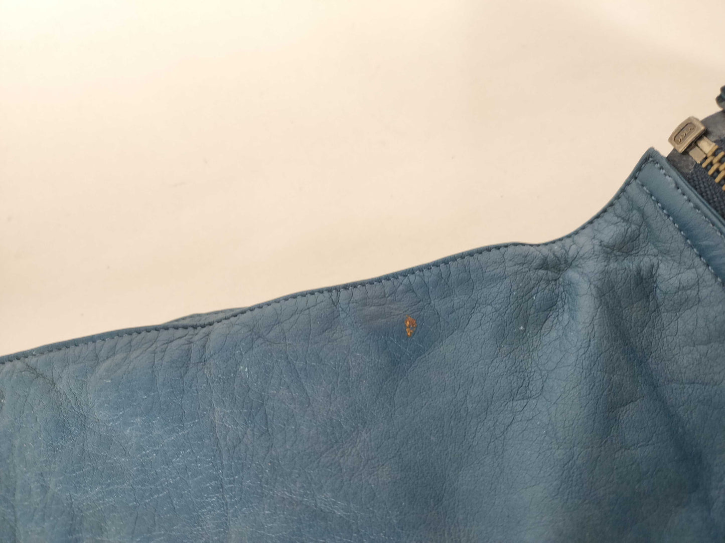 ISSEY MIYAKE Leather Waist Pouch with Zipper, Blue