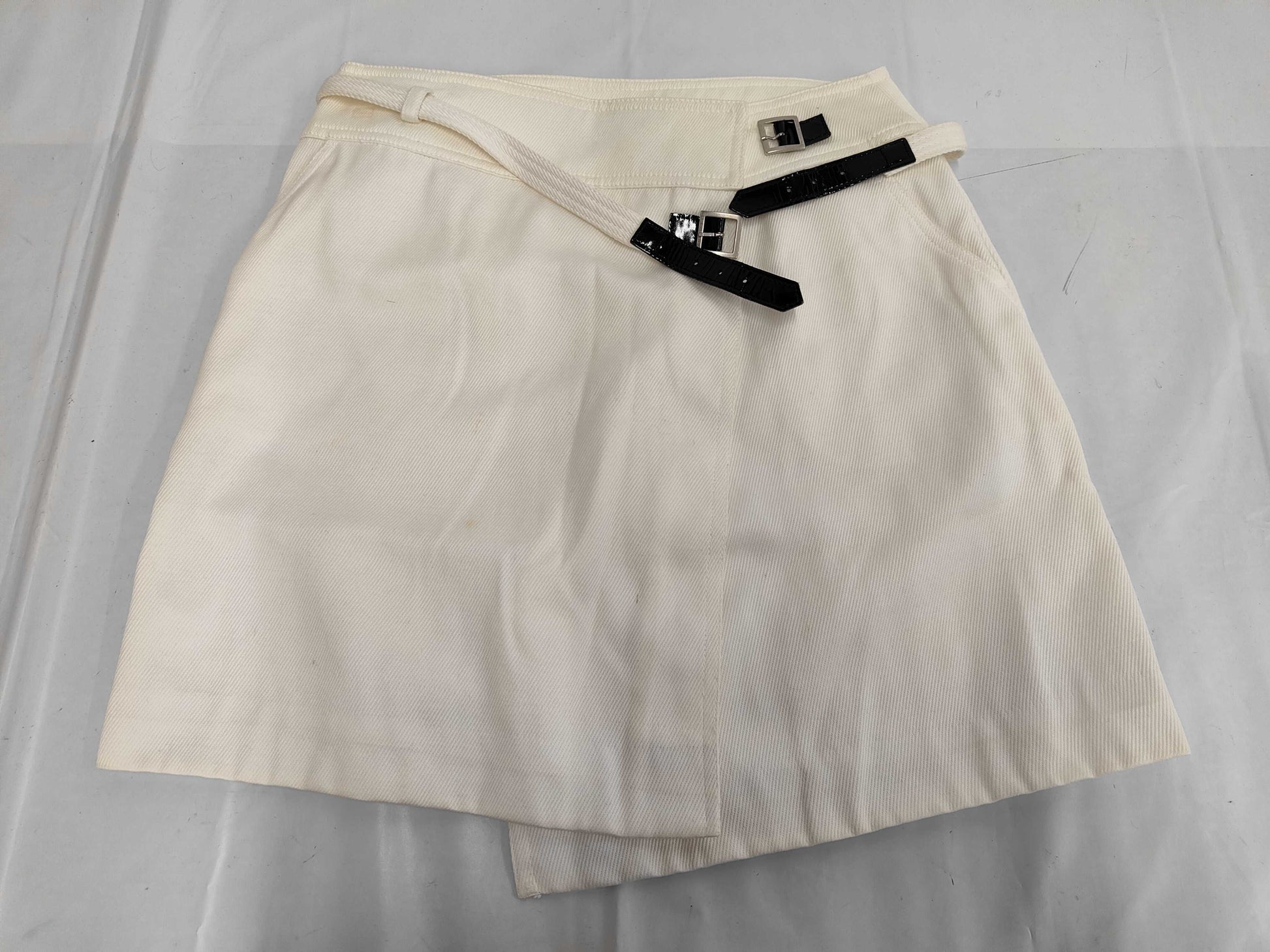 CHANEL 00T Belt Design Skirt P15337 White 40 Skirt