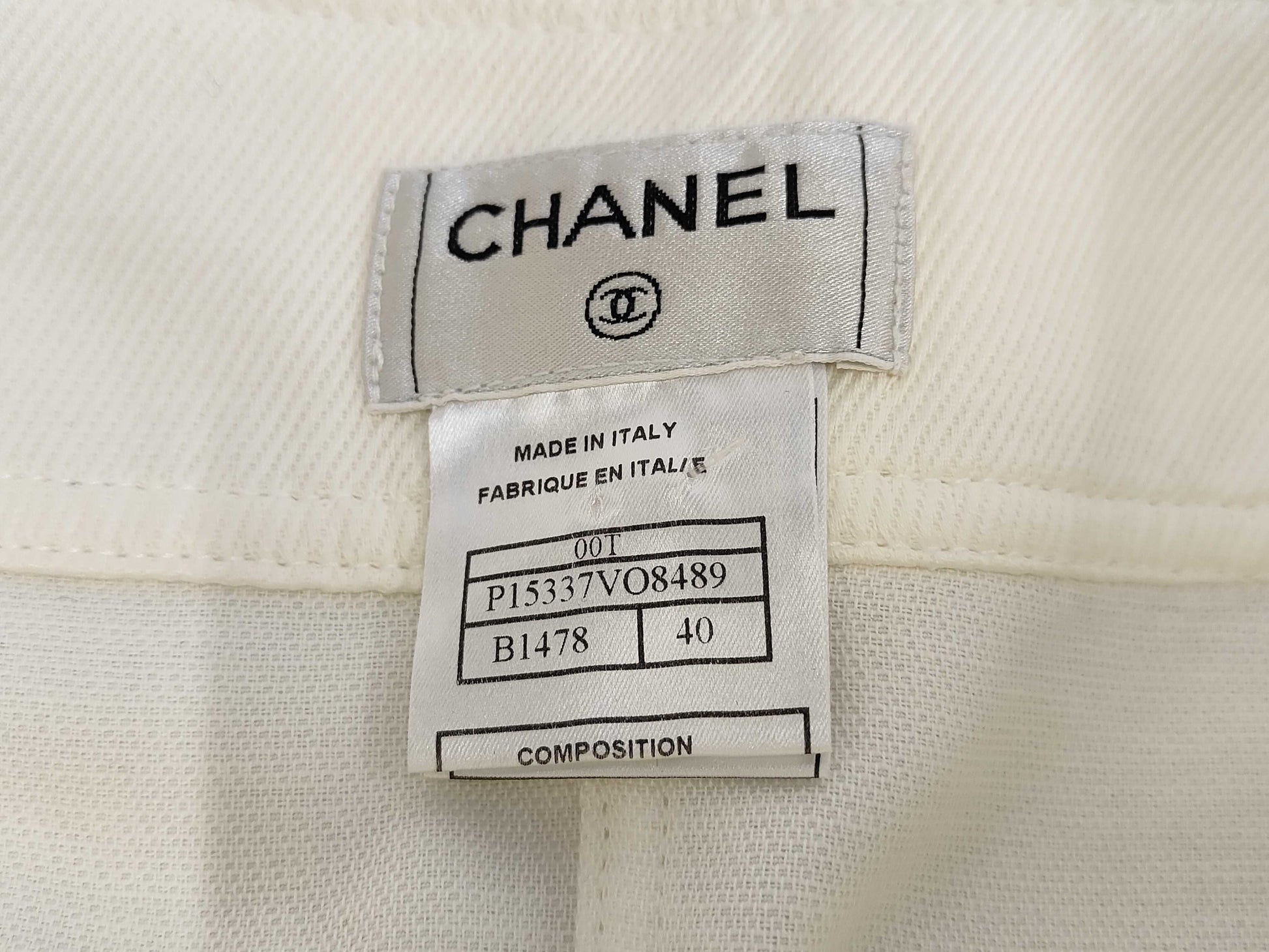 CHANEL 00T Belt Design Skirt P15337 White 40 Skirt