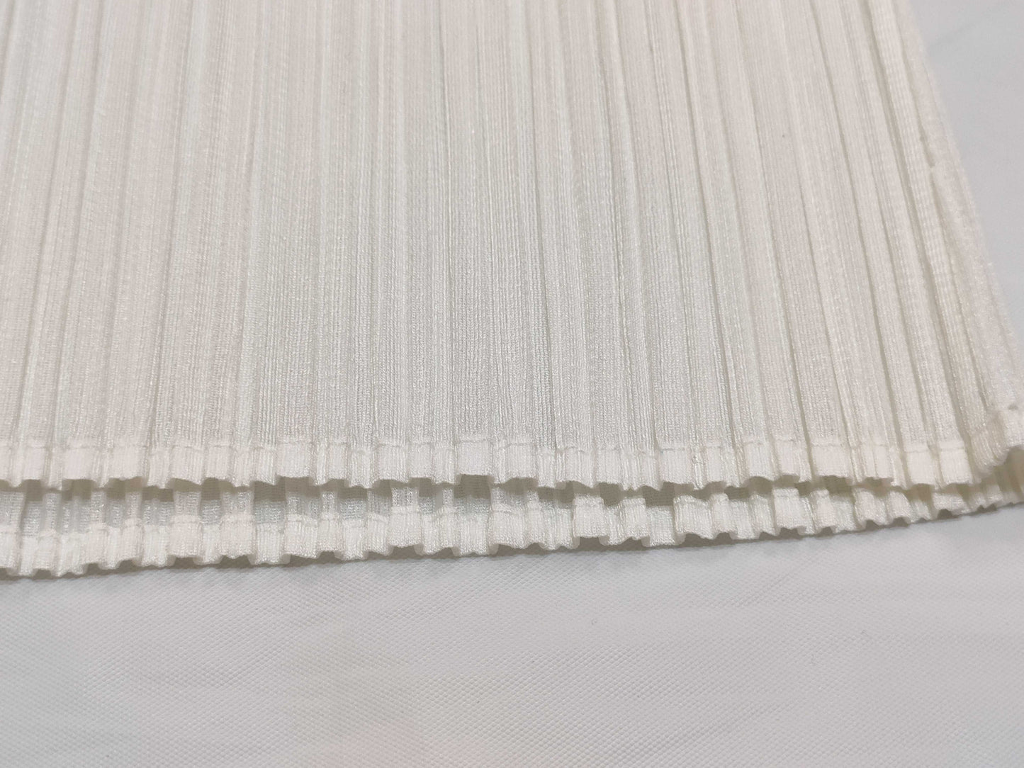 ISSEY MIYAKE Pleats Please Issey Miyake wool and knit print transfer short-sleeved crew neck top PP21-JK741 White Multicolor Top