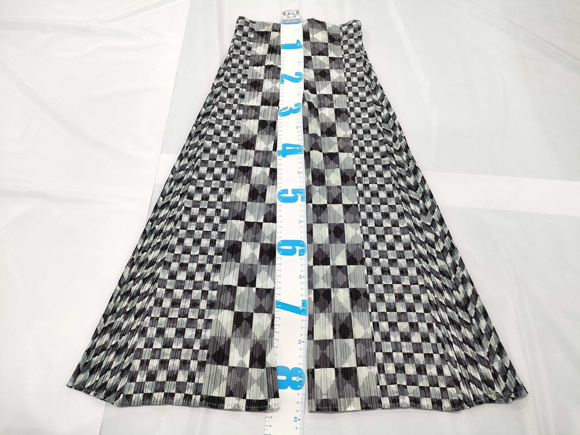 ISSEY MIYAKE ISSEY MIYAKE Pleats Please Patterned Pants Size 2