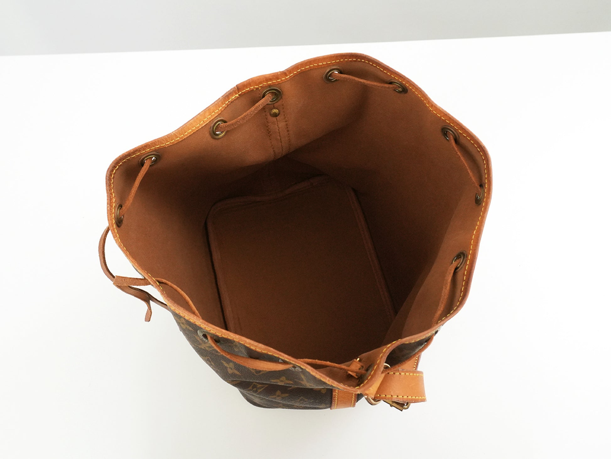 LOUIS VUITTON Monogram LOUIS VUITTON LV Monogram Petit Noe M42226 Shoulder Bag