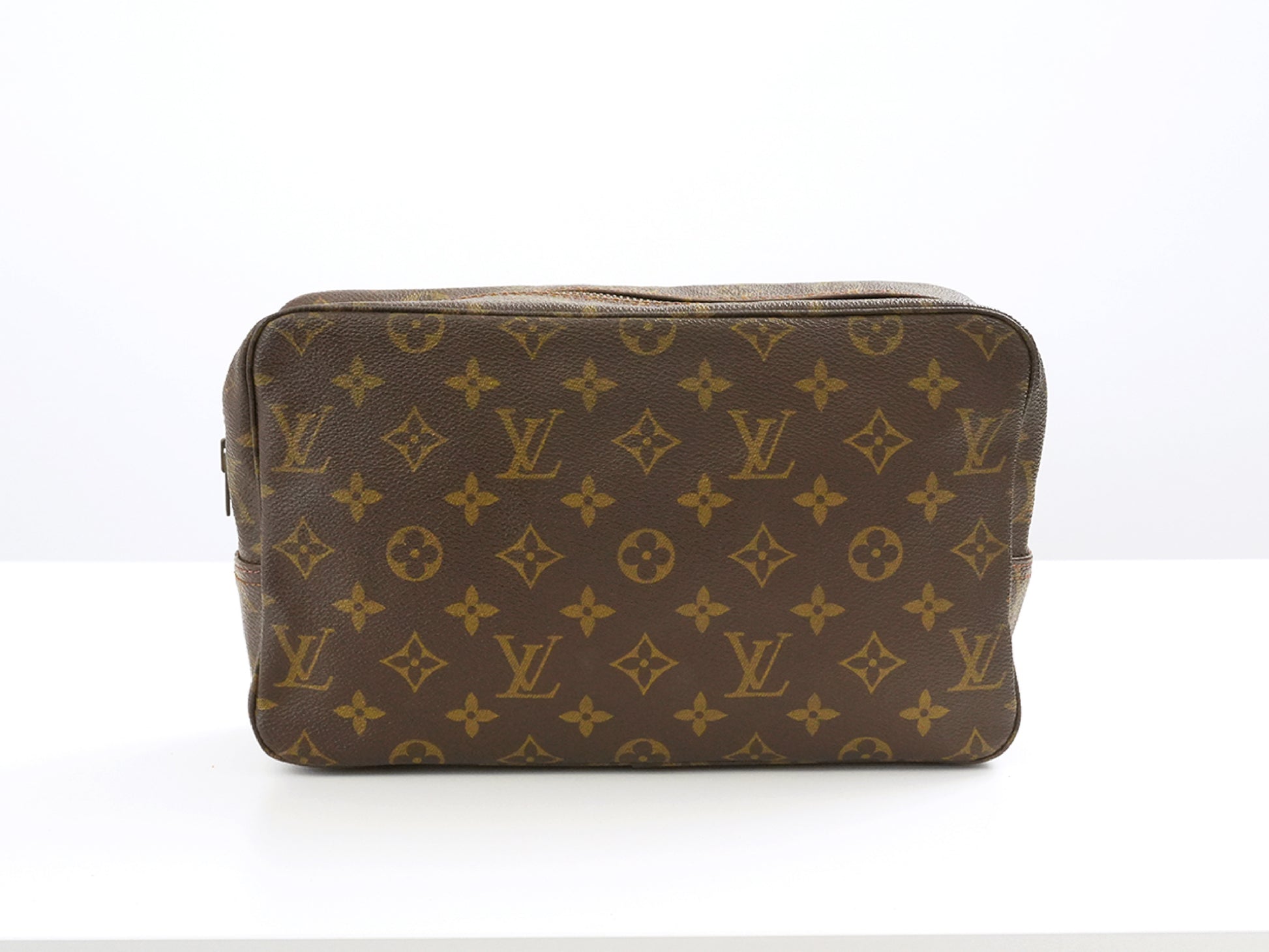 LOUIS VUITTON Monogram Truss Toilette 28 Second Bag Pouch Second Bag
