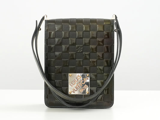 LOUIS VUITTON Damier Vernis Club Handbag