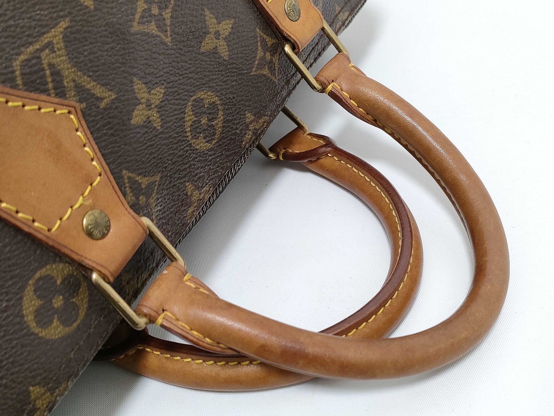 LOUIS VUITTON Monogram LV Speedy Handbag
