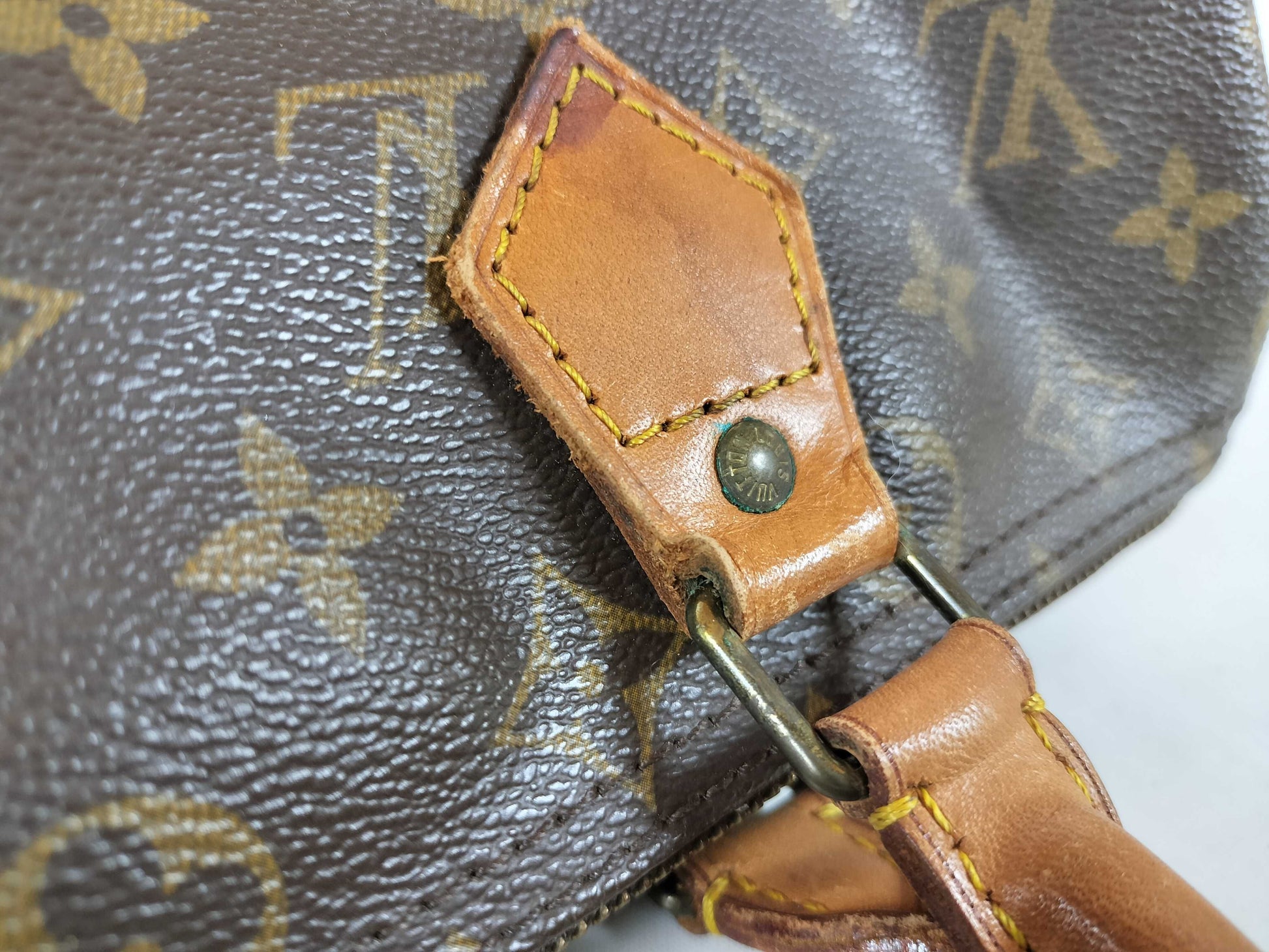 LOUIS VUITTON Monogram LV Speedy Handbag