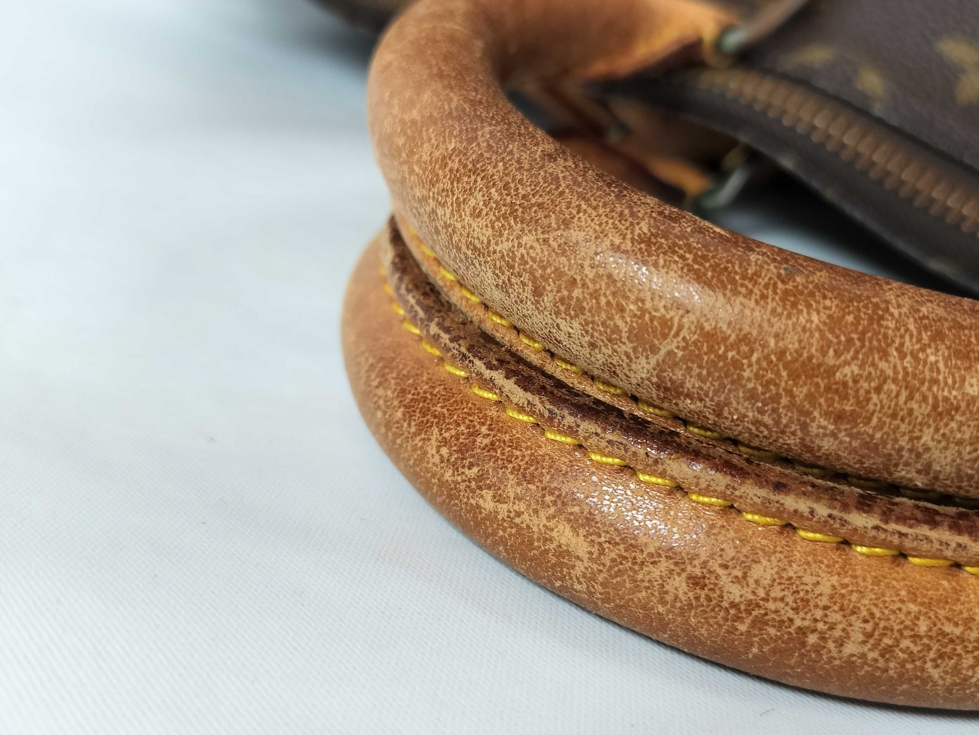 LOUIS VUITTON Monogram LV Keepall Boston Bag