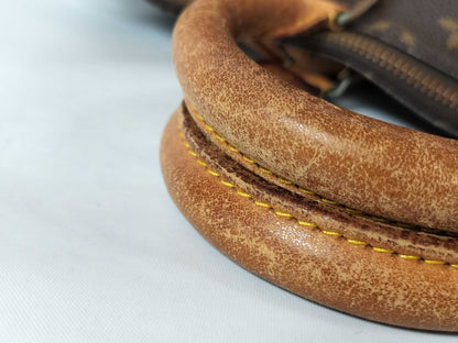 LOUIS VUITTON Monogram LV Keepall Boston Bag