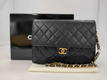 CHANEL Matelasse Shoulder Bag