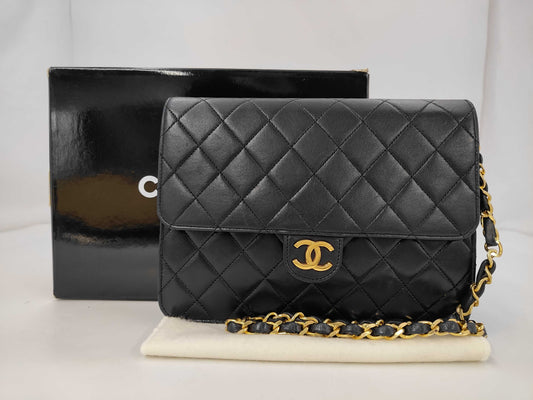 CHANEL Matelasse Shoulder Bag