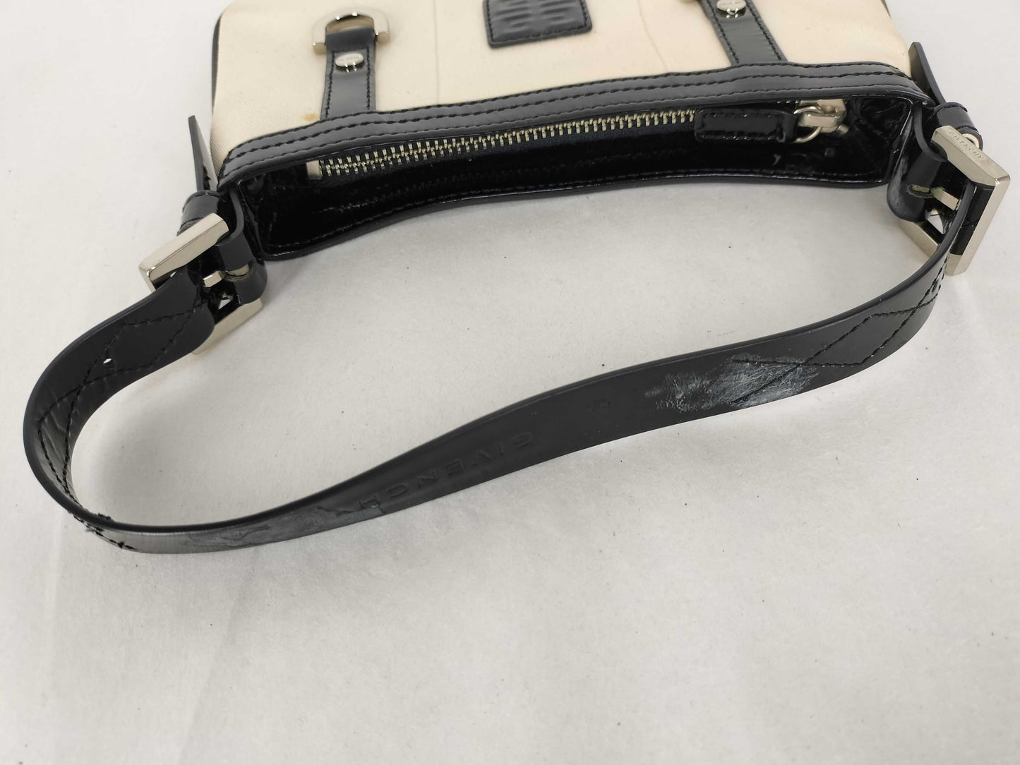 GIVENCHY 4G Accessory Pouch