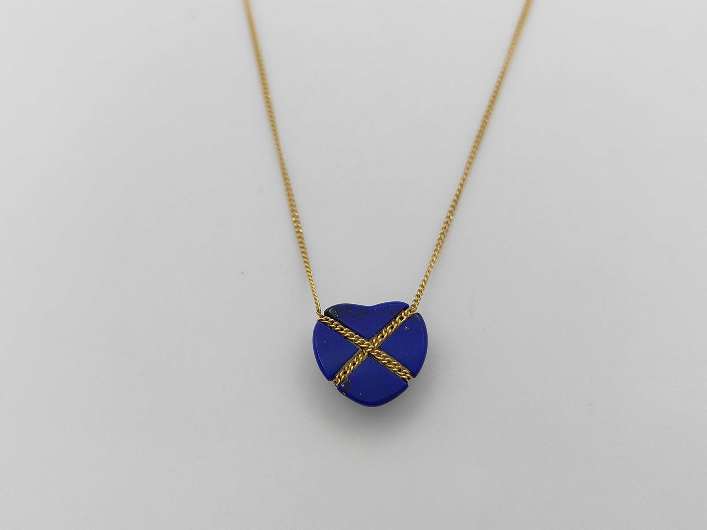 Tiffany & Co. Chain Cross Heart Lapis Lazuli Necklace in Yellow Gold 750, 3.1g 