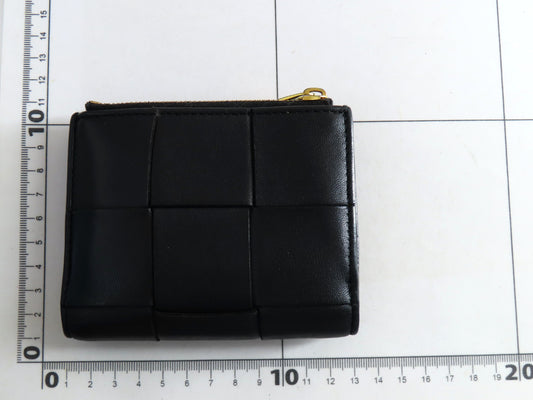 BOTTEGA VENETA Bottega Maxi Intrecciato Bifold Wallet