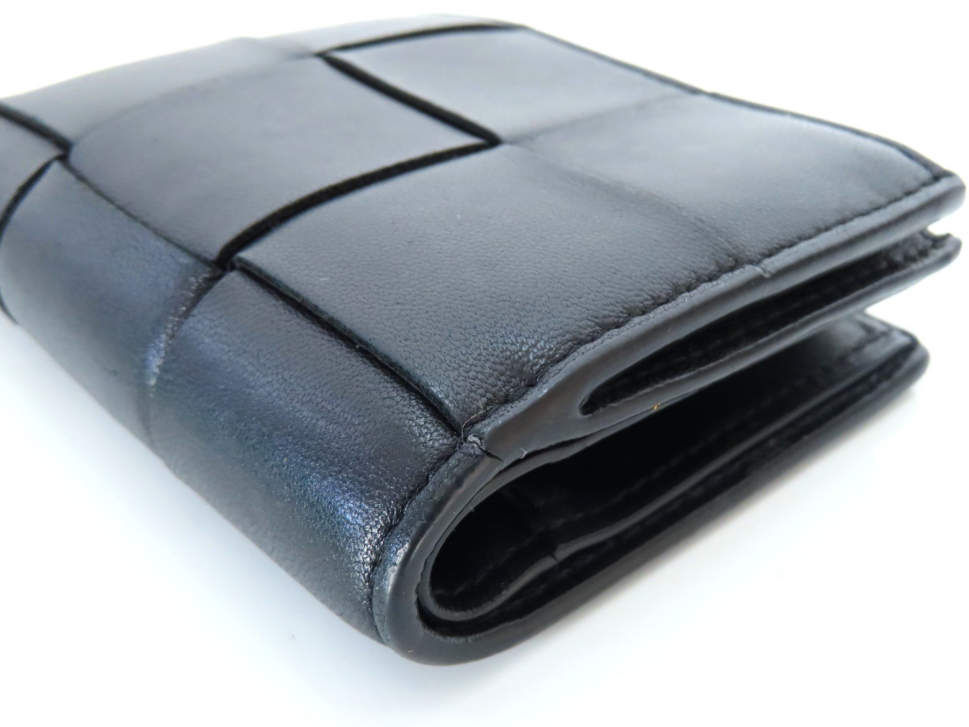 BOTTEGA VENETA Bottega Maxi Intrecciato Bifold Wallet