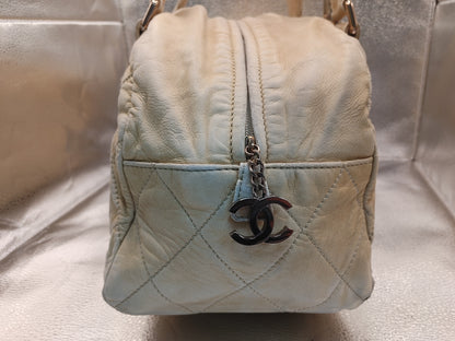 LOUIS VUITTON Matelasse Shoulder Bag with Seal, 10943015, Coco Charm, Storage Pouch, Beige Lambskin Shoulder Bag