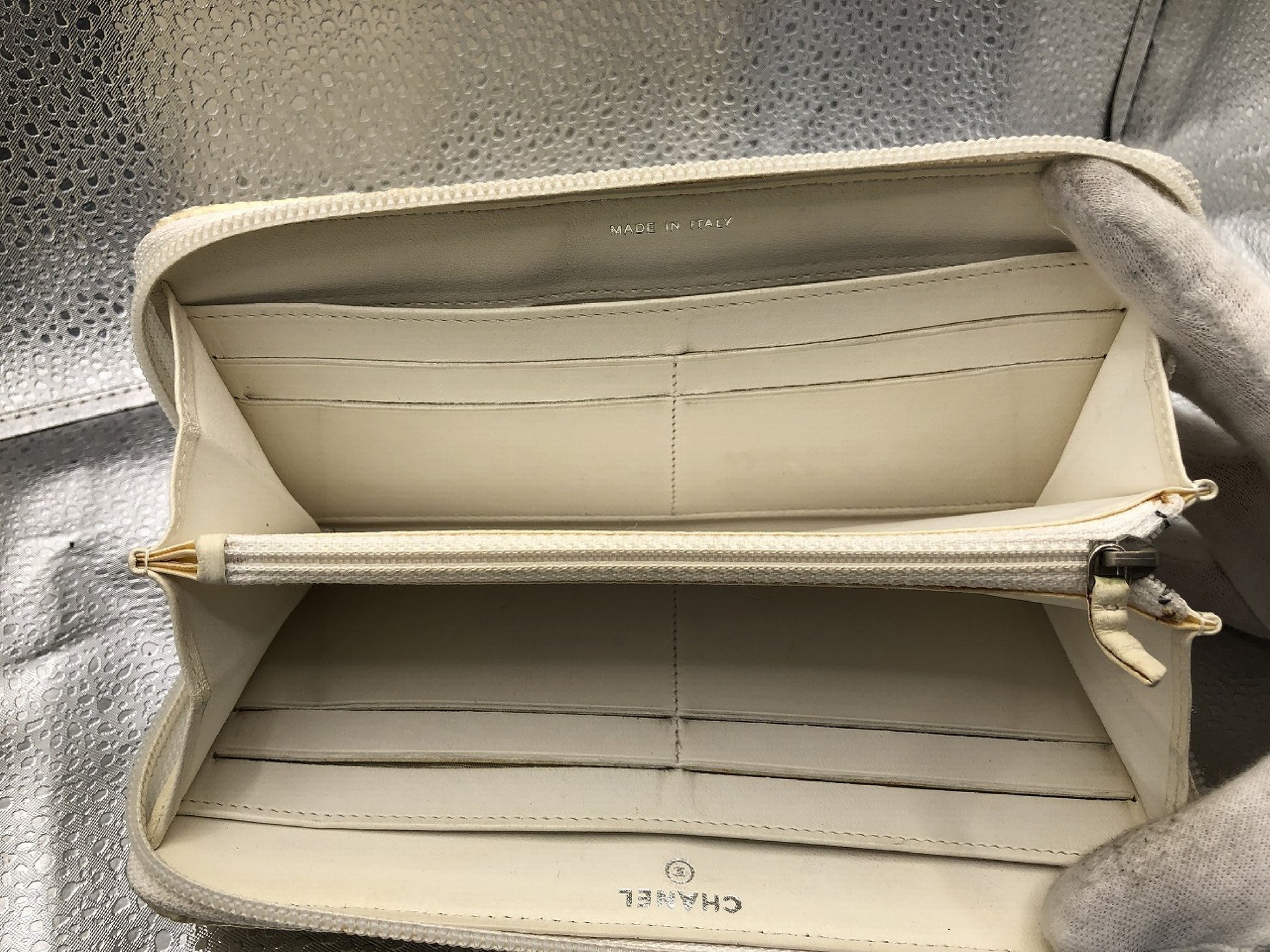 CHANEL Matelasse Round Zip Long Wallet with Sticker, Card Holder, Quilted Nylon Tweed, White, 17886090