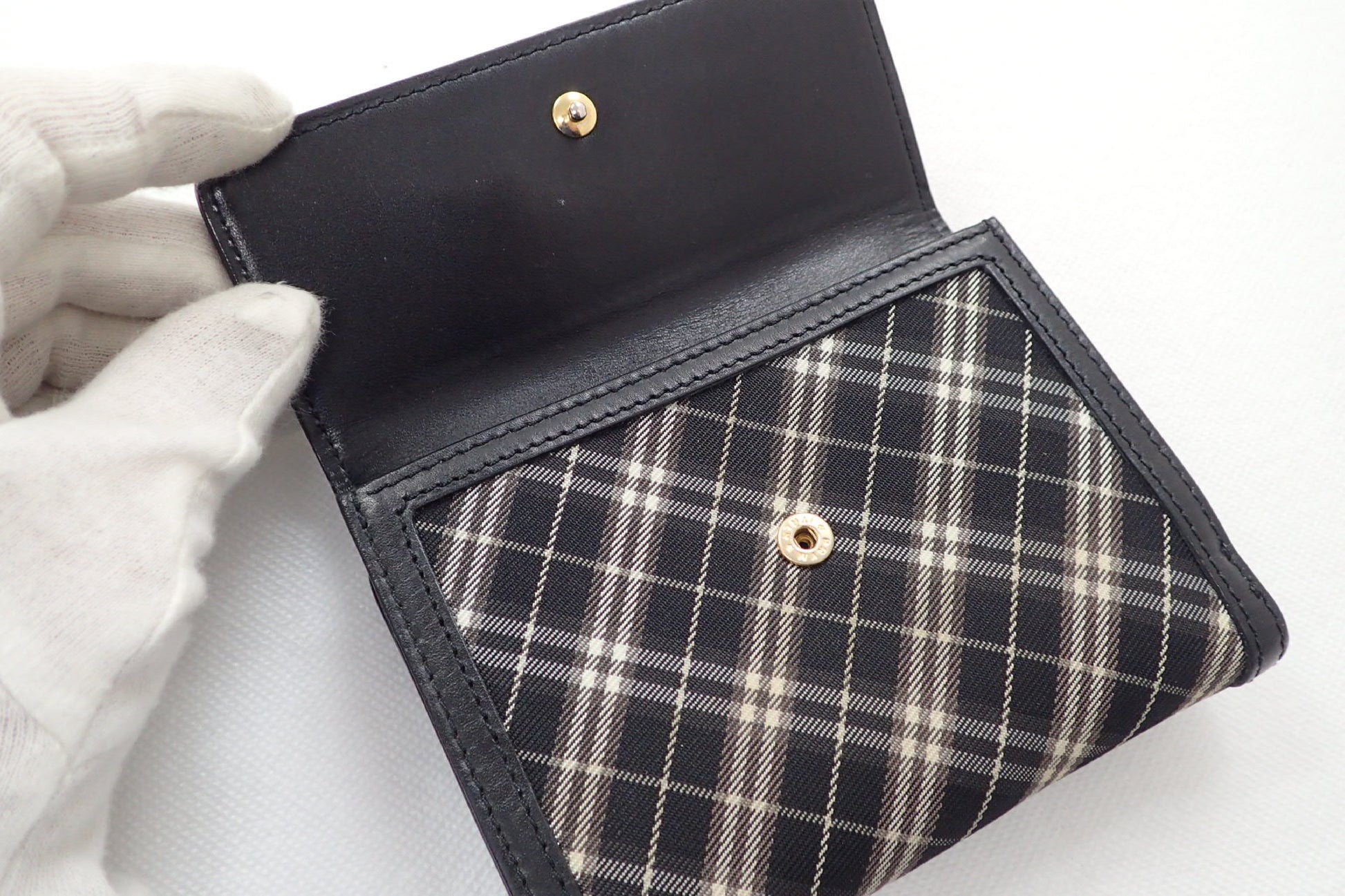 BURBERRY Blue Label Zippered Double Hook Wallet