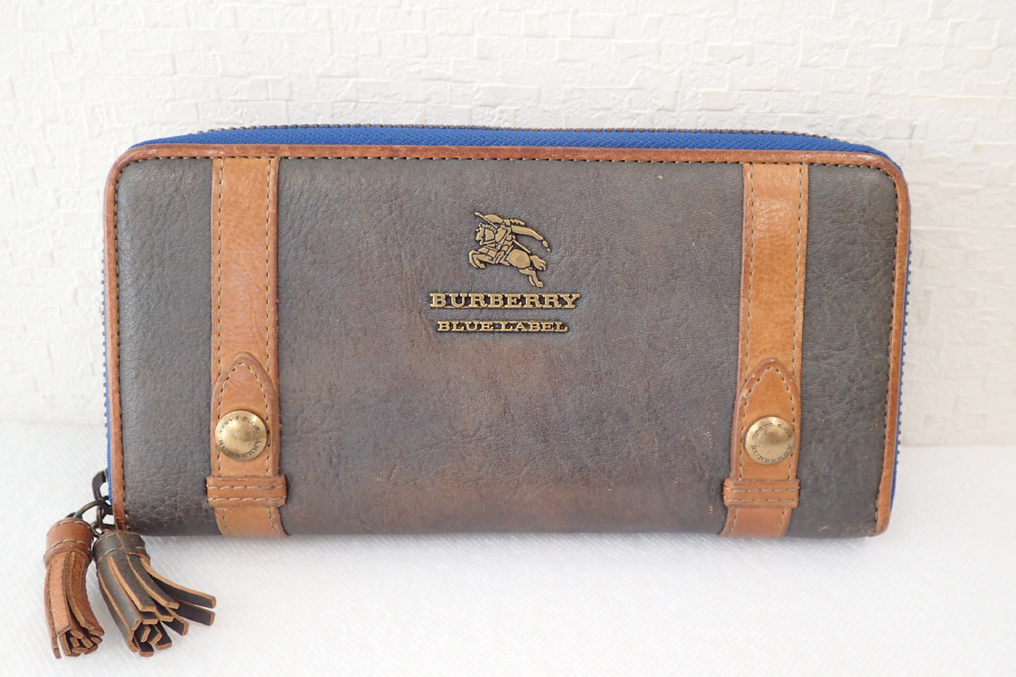 BURBERRY Blue Label Leather Round Zip Long Wallet