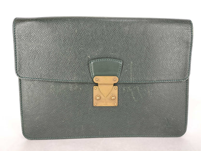 LOUIS VUITTON Taiga Clado M30194 Second Bag