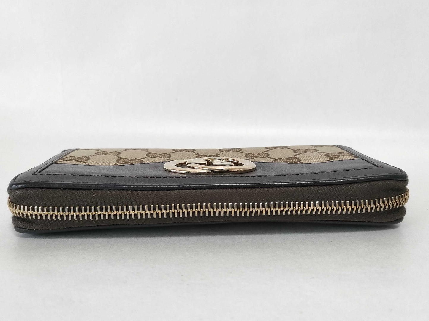 GUCCI GG Canvas Gucci Interlocking GG Round Zip Long Wallet